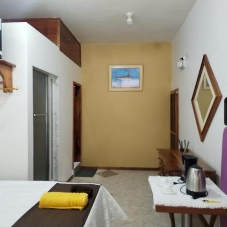 Alojamiento Villa Mar Puerto Ayora  Exterior photo